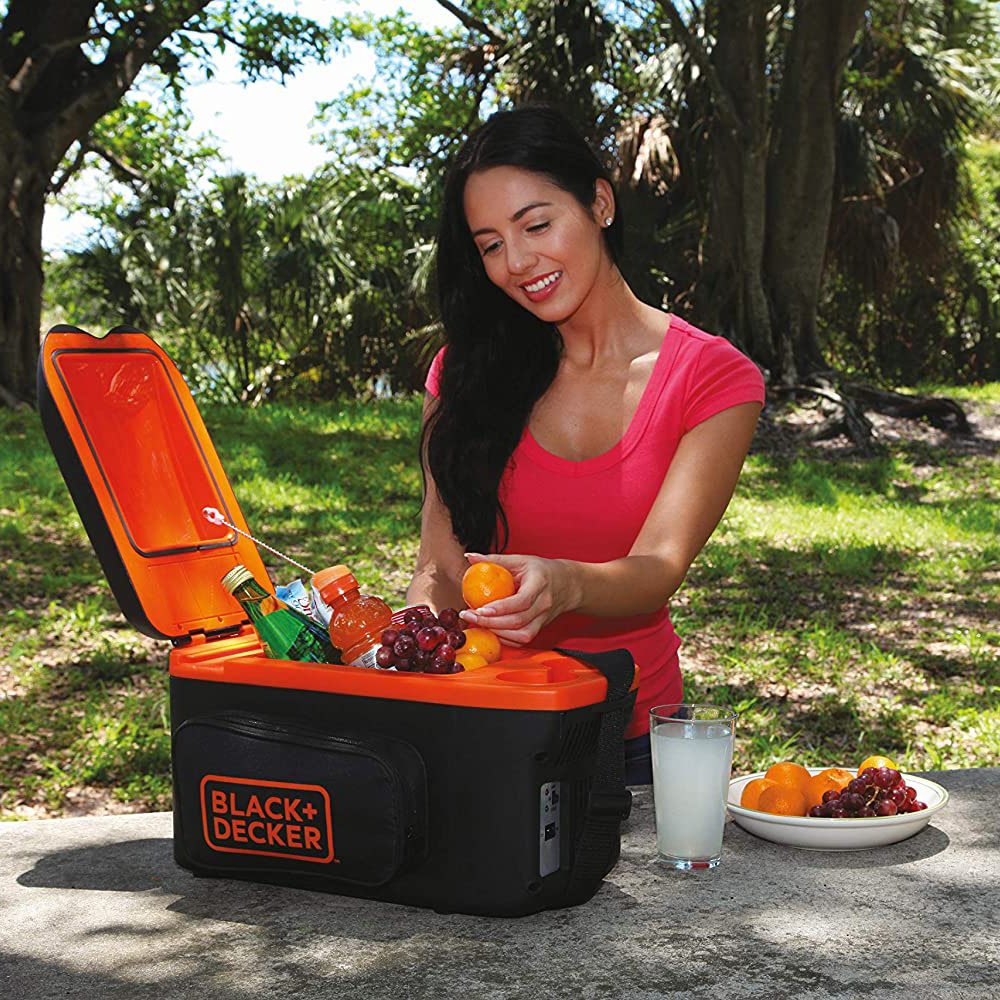 Black & Decker 8L DC Car Cooler With Cup Holders - BCD8-B5 