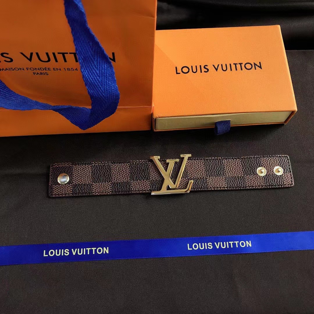 LV light luxury titanium steel Incrustaciones De Letras Louis