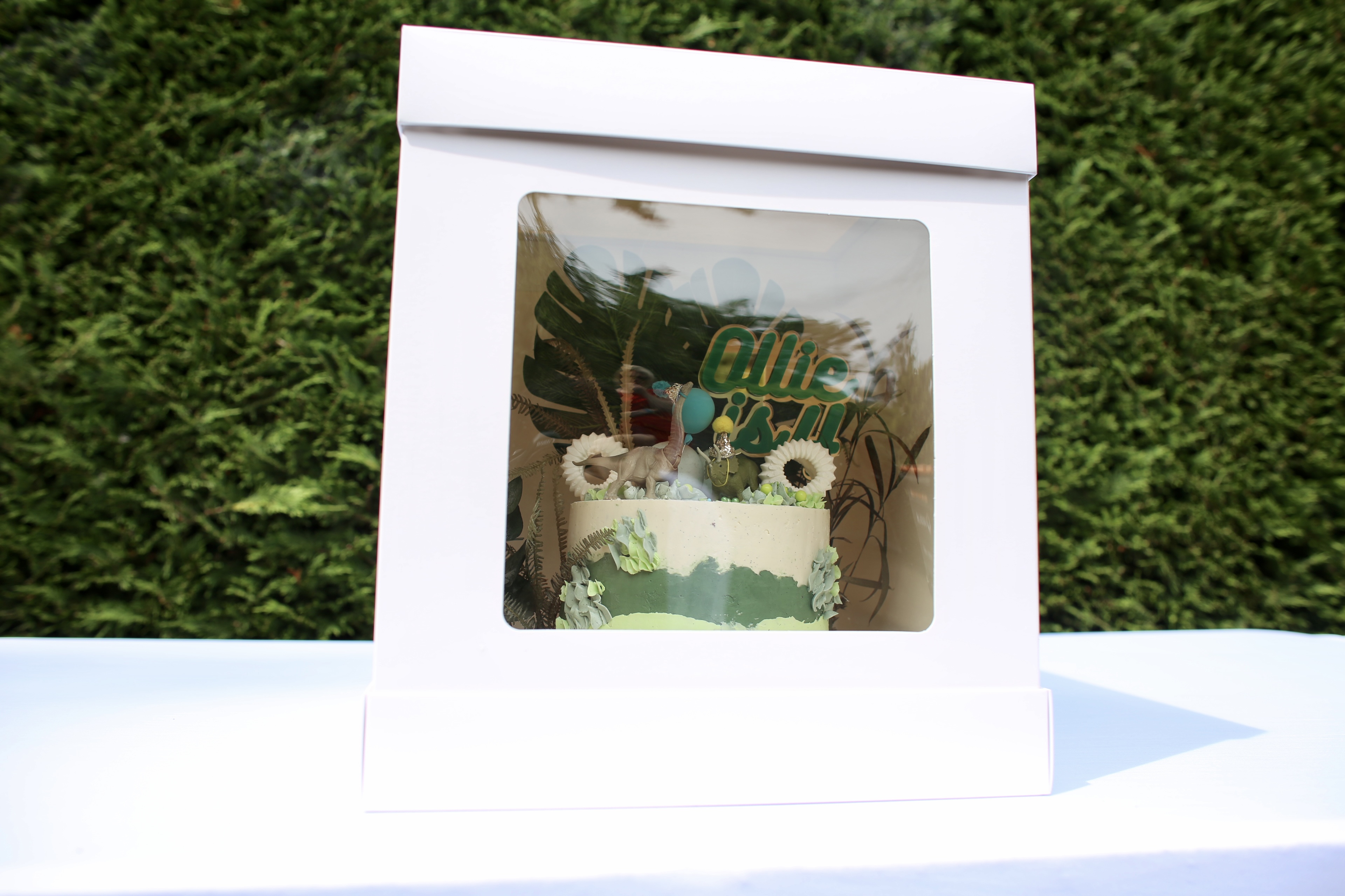 The Little Cake Box in Kent - Wedding Cakes | hitched.co.uk